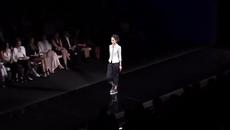Emporio Armani Spring Summer 2015 Milan Fashion Week MFW Fashion Show - Videoclip.bg