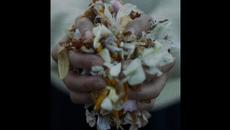 Lara Love & Sky - 2022 - Nisva za skupi (Official Video) - Videoclip.bg