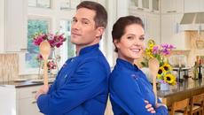 И щипка романтика (синхронен екип, дублаж по Нова телевизия на 06.11.2022 г.) (запис) - Videoclip.bg