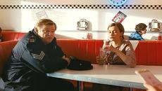 „Големият полицай от малкия град“ (2011) - Videoclip.bg