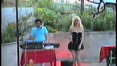 Дуо Сладко Медено - механа "Луд гидия" - Златни пясъци 1994 г. - Videoclip.bg