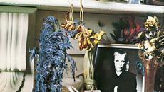 Baby's On Fire (2004 Digital Remaster) - Videoclip.bg