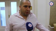 Журналистът Николай Караколев, който не беше допуснат до пресконференцията на Радостин Василев - Videoclip.bg