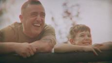 Zaprešić Boys - Kada otac zavoli  [Official Video] превод - Videoclip.bg