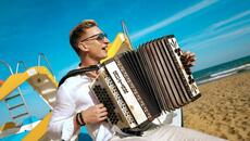 Zvita Feltna - 2023 - Dobrodošli v raju (Official Video) - Videoclip.bg