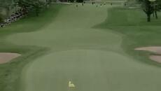 Tiger Woods' Amazing 3-iron from 18th Hole Bunker | 2002 PGA Championship at Hazeltine - Videoclip.bg