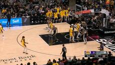 Anthony Davis bullies Victor Wembanyama for monster dunk over him - Videoclip.bg