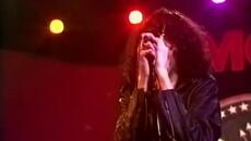 Ramones (1978) - Needles And Pins (LIVE) - Videoclip.bg