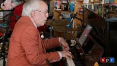Bob James: Tiny Desk Concert - Videoclip.bg