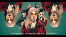 Chinese American Bear - Feelin' Fuzzy (毛绒绒的感觉) [Official Music Video] - Videoclip.bg