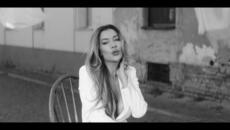 Tea Tairovic - Ime mi je ljubav (Official Video ｜｜ Album TEA) - Videoclip.bg
