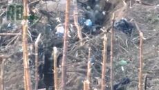 ONE RUSSIAN COMMANDER (ALEXANDER MALTSEV) AMBUSHES 5 UKRAINIAN SOLDIERS IN THEIR TRENCH - Videoclip.bg