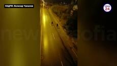 Зверско меле в София! Страшна катастрофа с няколко коли, сипят се люти закани - Videoclip.bg