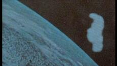 UFOs photographed by Apollo Missions - Videoclip.bg