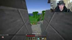 Hunted in Minecraft Hunger Games... - Videoclip.bg