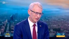Денков: Не знам снощи Борисов на кого се е обаждал и Пеевски кого е притискал - Videoclip.bg