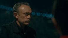 "Bilsek Balık Tavuk Bir Şey Yaptırırdık Sana" - Çukur 3. Sezon 1. Bölüm - Videoclip.bg