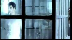 Σάκης Ρουβάς - Δεν έχει σίδερα η καρδιά σου - сърцето ти няма решетки - Videoclip.bg