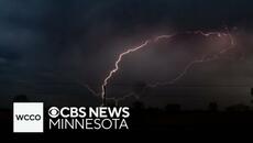 Thunderstorms moving through Minnesota, with more severe weather yet to come - Videoclip.bg