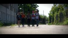 Hit på 50 dage (Musikvideo) - Videoclip.bg