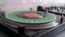 Руми Кутева и Райко Кирилов (1988) - Усмихни се - Videoclip.bg