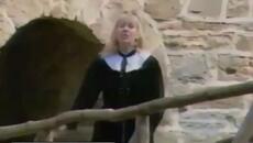 Петя Буюклиева (1989) - Мечти от хартия - Videoclip.bg