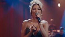 TEA BILANOVIC - JA TUDJE USNE LJUBIM (TOXIC LIVE 2025) - Videoclip.bg