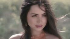 Затвори очи - Антоан Антонов (Ana de Armas) - Videoclip.bg