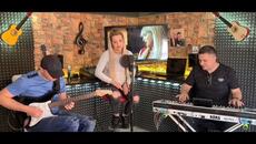 Aldina Bajic - Moja ti je otvorena kuca (Cover) bg sub - Videoclip.bg