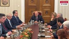 Радев подкрепи ПП-ДБ за премахването на хартиената бюлетина и поиска отговор за "ала-бала" - Videoclip.bg