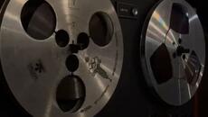 НИК & АНТОАН - РИСУВА С ЧЕТКА ОТ МЪГЛА - Videoclip.bg