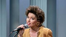 Shania Twain's 1993 Debut Single Live: "What Made You Say That" | Dini Petty - Videoclip.bg
