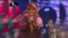 Виктор Калев пее "Ветрове" на Лили Иванова - Videoclip.bg