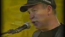 Валди Тотев и Щурците - Светлина - Videoclip.bg