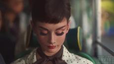 Прекрасната Одри Хепбърн / Audrey Hepburn в Galaxy Chocolate - Videoclip.bg