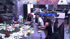 Къртицата 2 Live (26.04.2014) Разтъсване тази вечер ...Костя пее руска песен! - Videoclip.bg