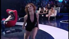 Като две капки вода / 28.04.2014 - Невена като 100 кила(Аз съм 6) - Videoclip.bg