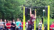 Състезание по Street Fitness в Пловдив - (18.05.2014) И Лудият Коментатор е тук - Videoclip.bg