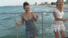 Руски красавици танцуват в Слънчев бряг - За Конкурса Pharrell Williams - Happy Bulgaria Sunny Beach - Videoclip.bg