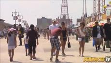 Да си изтървеш секс играчката на оживена улица в центъра на Париж! - Videoclip.bg