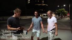 Благотворителна кауза с танци - Да накараш хората да танцуват на улицата - Videoclip.bg