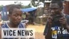 ЕБОЛА ! Болестта се разпространява из целият свят от Либерия / Monkey Meat and the Ebola Outbreak in Liberia - Videoclip.bg