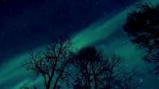 Андерс Йонас Ангстрьом (Anders Jonas Angstrom) и северното сияние Fantastic Aurora - Videoclip.bg