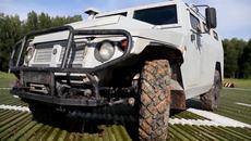 Газ 2330 Тигър / Спец Брониран автомобил - Videoclip.bg