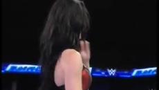 Wwe Smackdown Emma се предава от Paige + ( Aj Lee и Paige ядът бонбони ) 29.8.2014 - Videoclip.bg