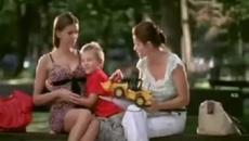 Малки момченца, опипват големи каки! - Videoclip.bg