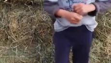 На Първият учебен ден Ромче пее А така , така на Роксана и Джамайката ! С поздрав мили ученици - Videoclip.bg