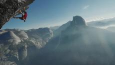Изкачване без осигурително въже! Alex Honnold - Videoclip.bg