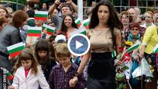 Секси учителката ...Смях!!! - Videoclip.bg