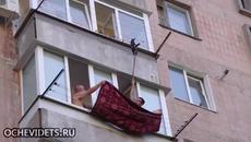 Спасяване на котка по руски....само в Русия могат това Смях! - Videoclip.bg